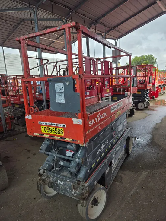 2017 Skyjack SJIII3226 Scissor Lift