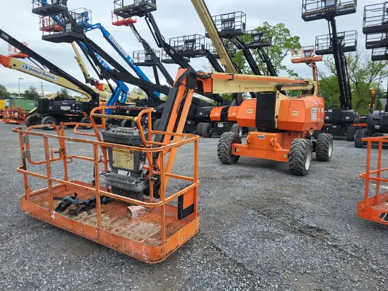 2016 JLG 800AJ Articulating Boom Lift
