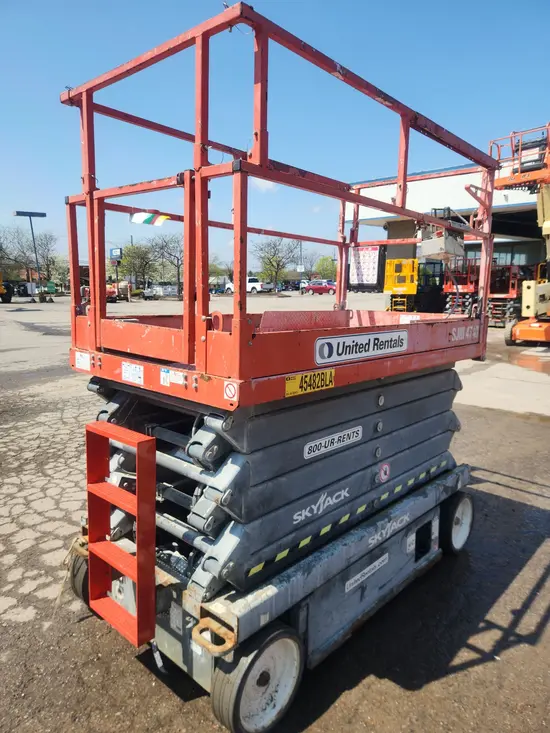 2017 Skyjack SJIII4740 Scissor Lift