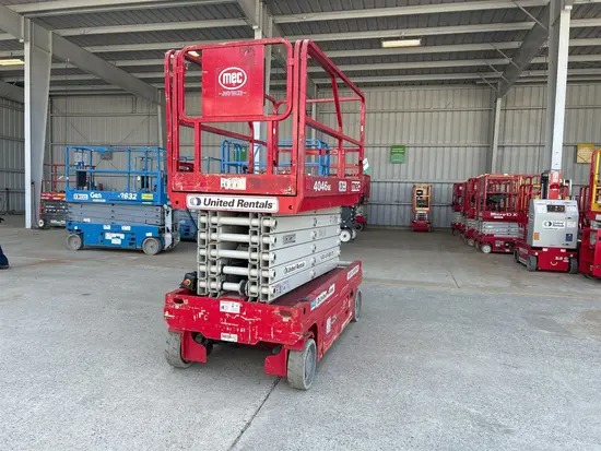 2017 MEC 4046SE Scissor Lift