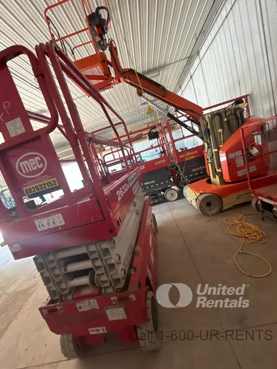 2018 MEC 2632SE Scissor Lift