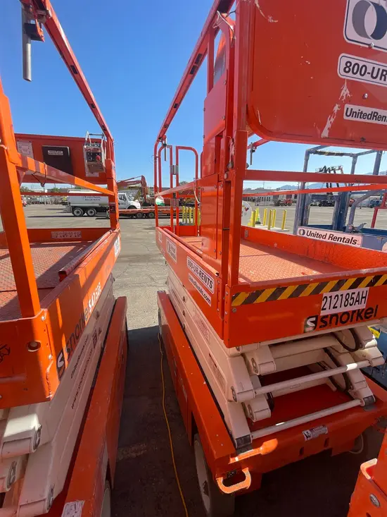 2018 Snorkel S4732E Scissor Lift