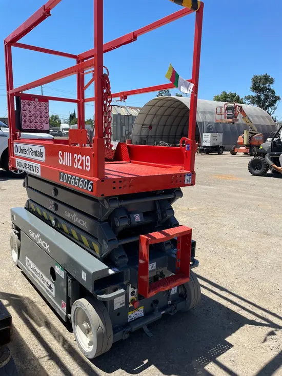 2018 Skyjack SJIII3219 Scissor Lift