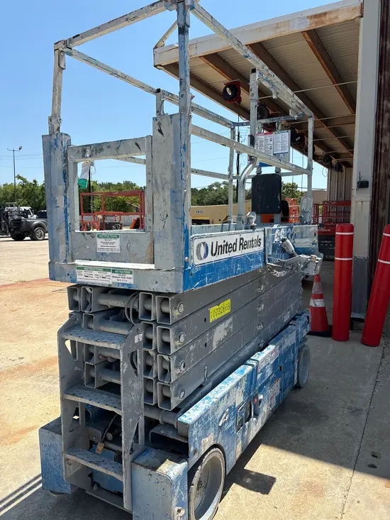 2018 Genie GS-3232 Scissor Lift