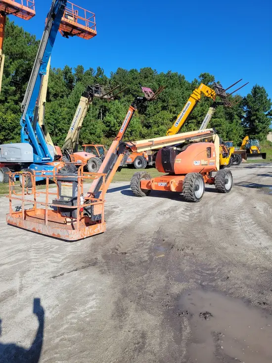 2013 JLG 600AJ Articulating Boom Lift