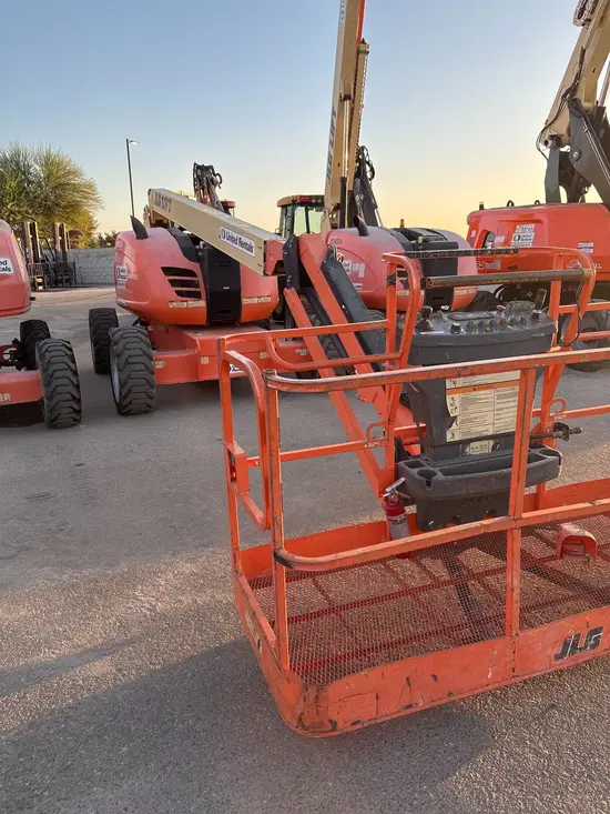 2017 JLG 600AJ Articulating Boom Lift