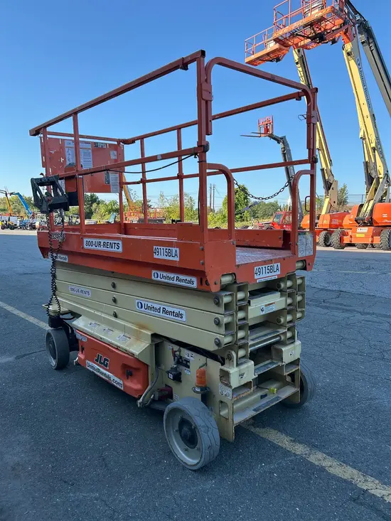 2017 JLG 3246ES Scissor Lift