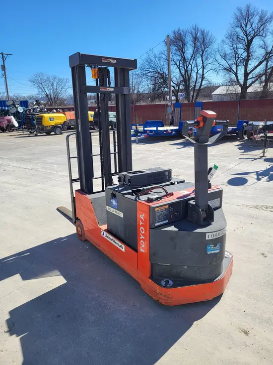 2018 Toyota 6BWC20 Warehouse Forklift