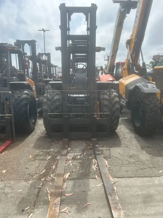 2021 Case 586H Forklift