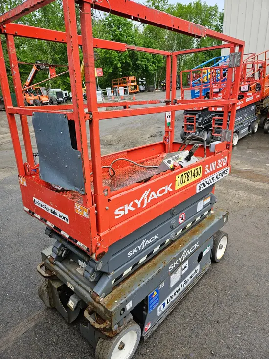 2018 Skyjack SJIII3219 Scissor Lift