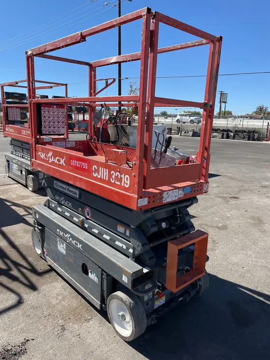 2018 Skyjack SJIII3219 Scissor Lift