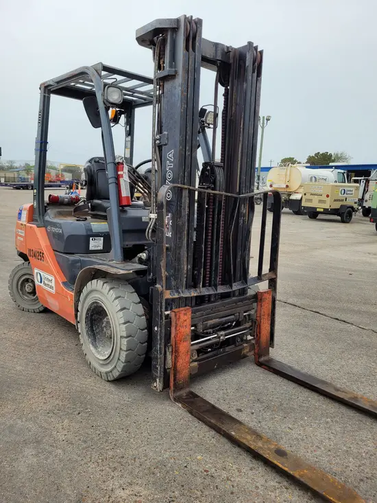 2015 Toyota 8FDU25 Forklift