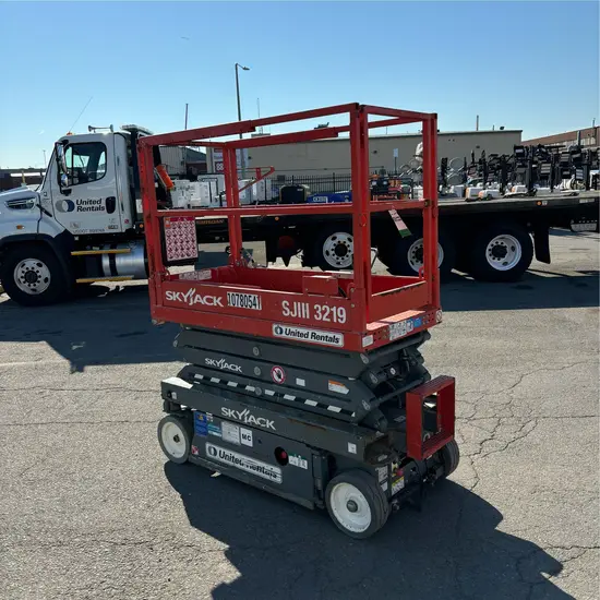 2018 Skyjack SJIII3219 Scissor Lift