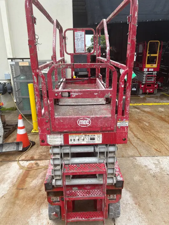 2017 MEC 2632SE Scissor Lift