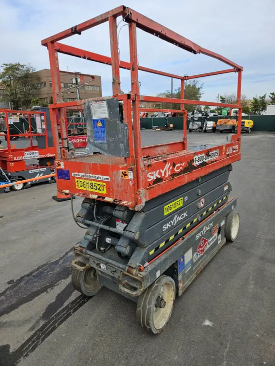 2017 Skyjack SJIII3226 Scissor Lift