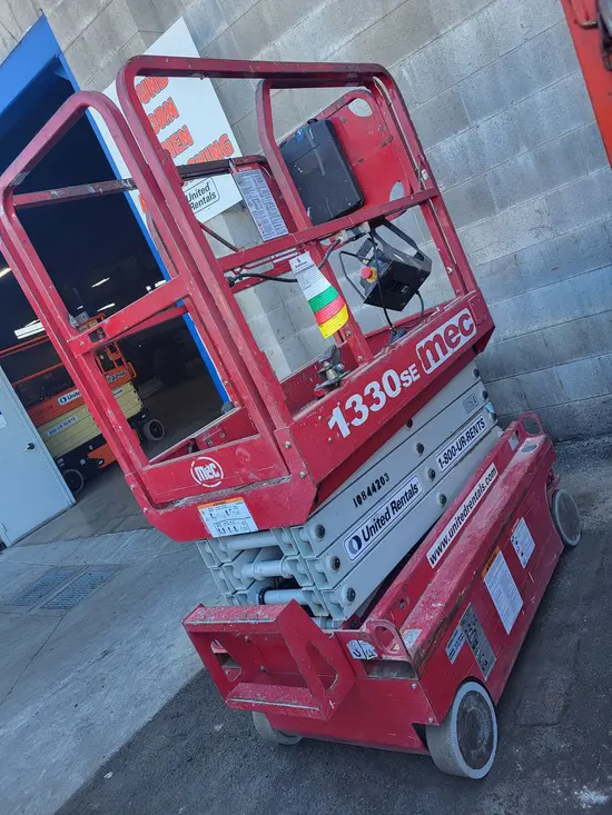 2018 MEC 1330SE Scissor Lift