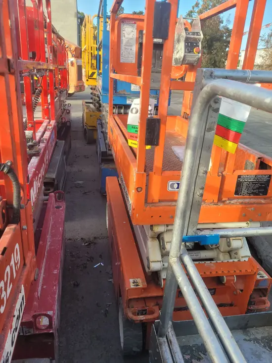 2018 Snorkel S3219E Scissor Lift
