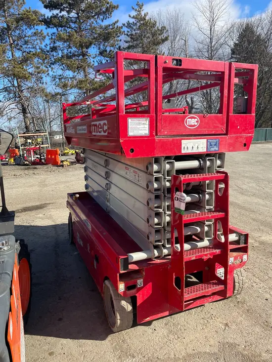 2018 MEC 4046SE Scissor Lift
