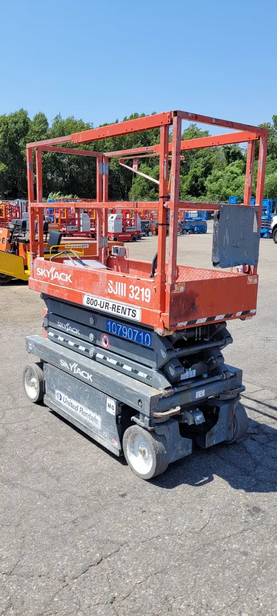 2018 Skyjack SJIII3219 Scissor Lift