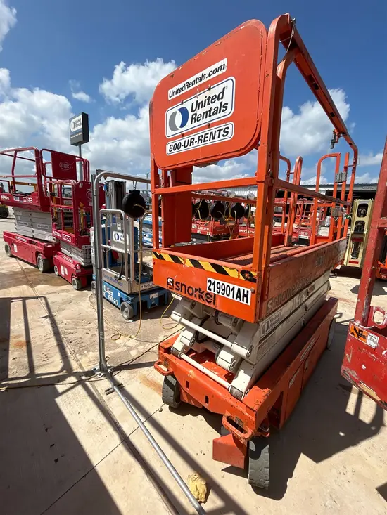 2019 Snorkel S3226E Scissor Lift