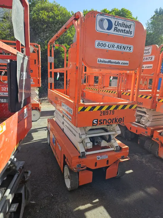 2018 Snorkel S3219E Scissor Lift