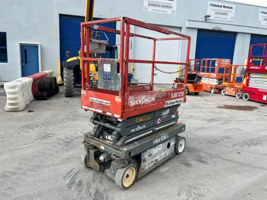 2018 Skyjack SJIII3219 Scissor Lift