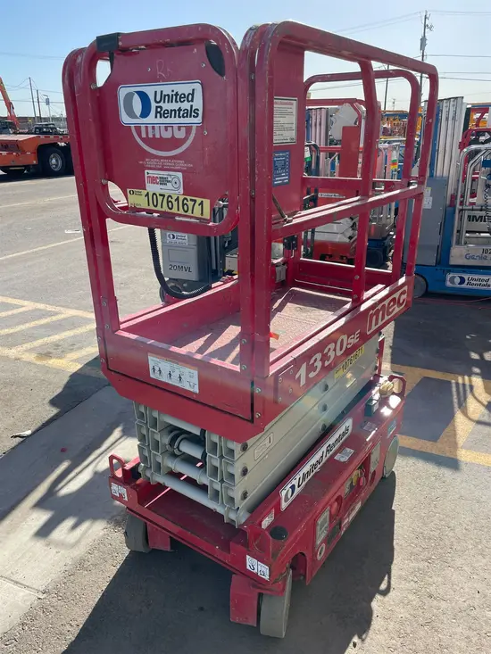 2018 MEC 1330SE Scissor Lift