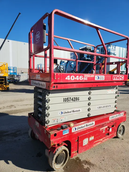 2017 MEC 4046SE Scissor Lift