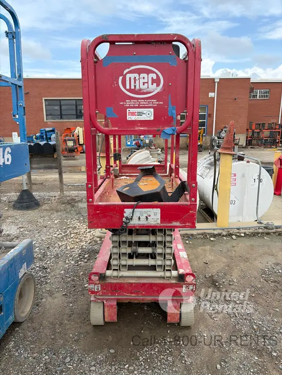 2018 MEC MICRO 19 Scissor Lift