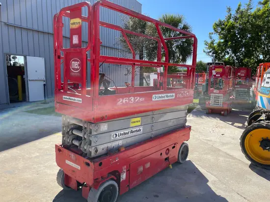 2017 MEC 2632SE Scissor Lift
