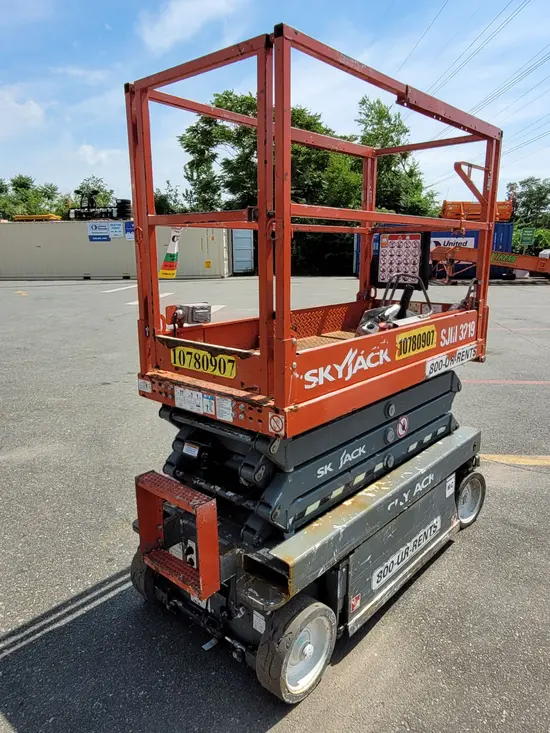 2018 Skyjack SJIII3219 Scissor Lift