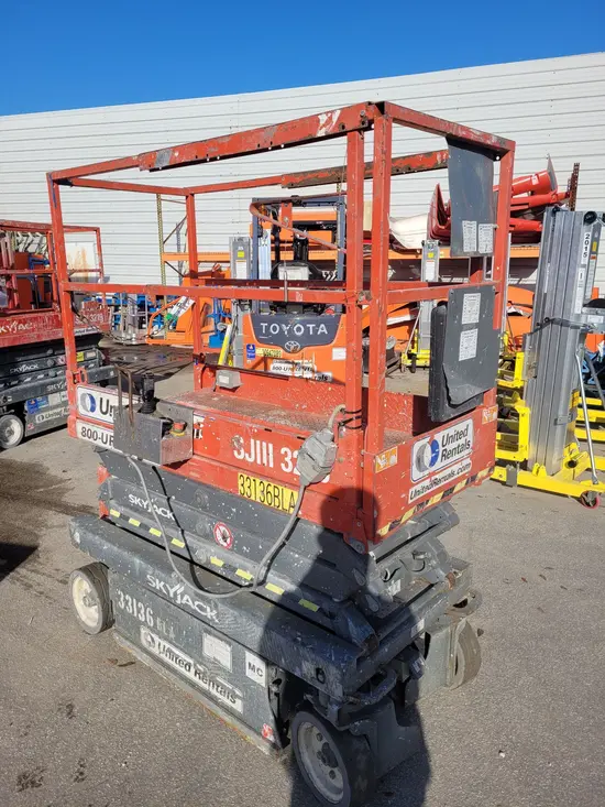 2016 Skyjack SJIII3219 Scissor Lift