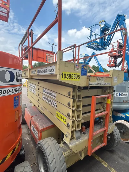 2017 JLG 4069LE Scissor Lift