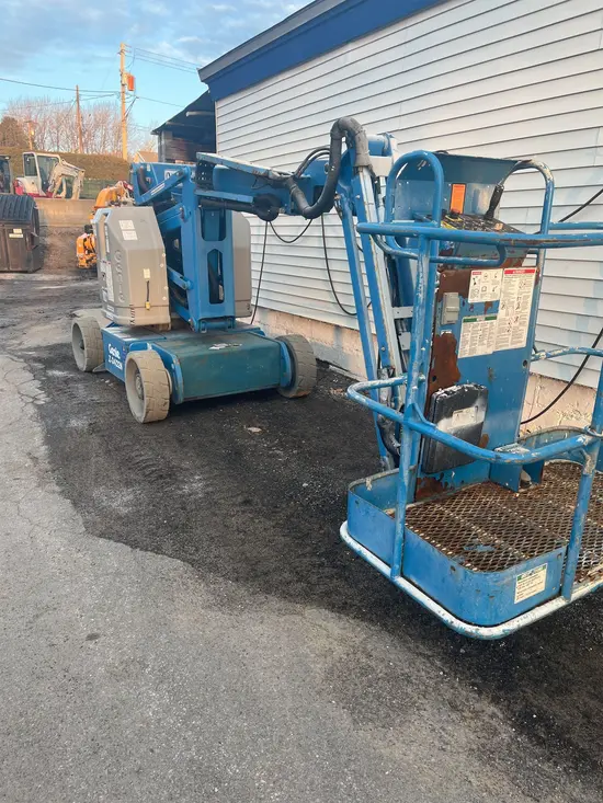 2014 Genie Z-34/22N Articulating Boom Lift