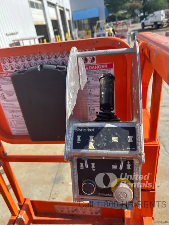 2021 Snorkel S3215E Scissor Lift