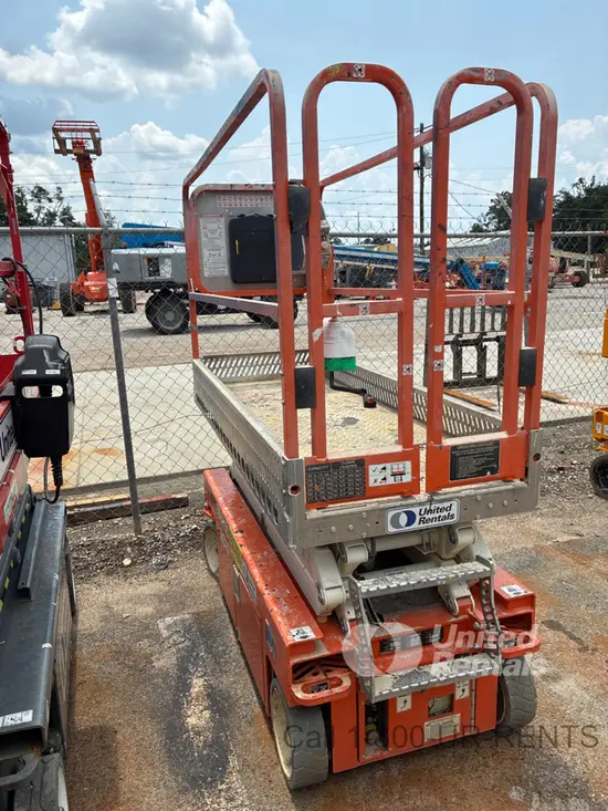 2020 Snorkel S3215L Scissor Lift