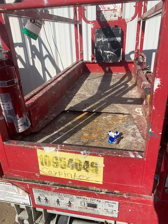 2019 MEC 1930SE Scissor Lift
