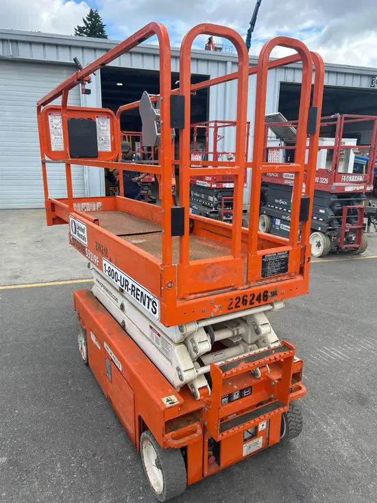 2019 Snorkel S3219E Scissor Lift