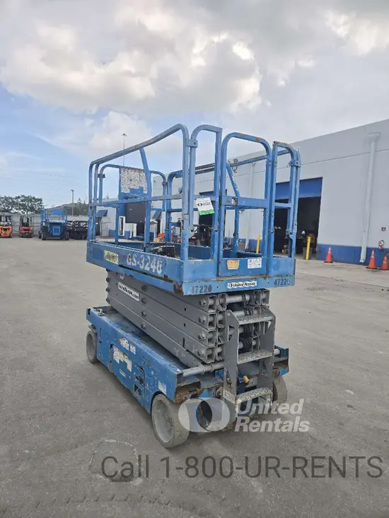 2017 Genie GS-3246 Scissor Lift