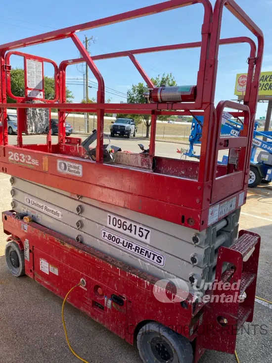 2019 MEC 2632SE Scissor Lift