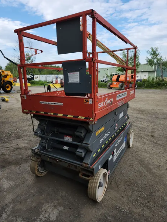 2017 Skyjack SJIII4632 Scissor Lift
