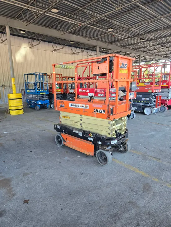 2017 JLG 1932R Scissor Lift