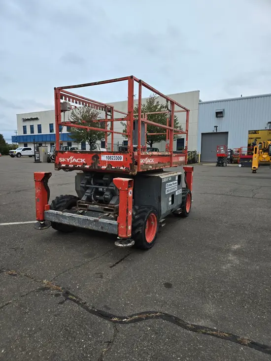 2018 Skyjack SJ6826RT Rough Terrain Scissor Lift