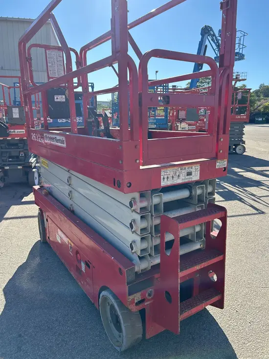 2017 MEC 2632SE Scissor Lift
