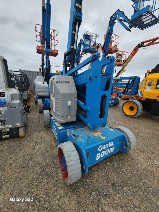 2017 Genie Z-34/22N Articulating Boom Lift