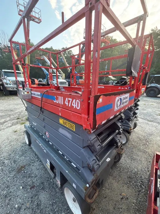 2018 Skyjack SJIII4740 Scissor Lift