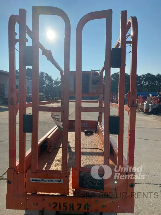 2018 Snorkel S3226E Scissor Lift