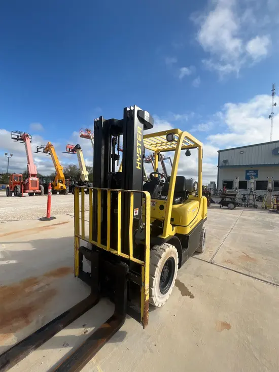 2022 HYSTER H50XT Warehouse Forklift