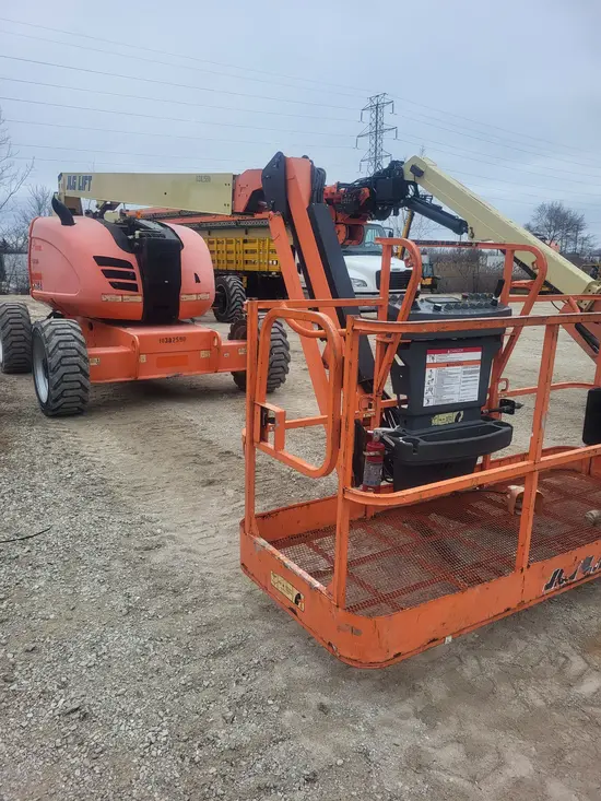 2015 JLG 600AJ Articulating Boom Lift