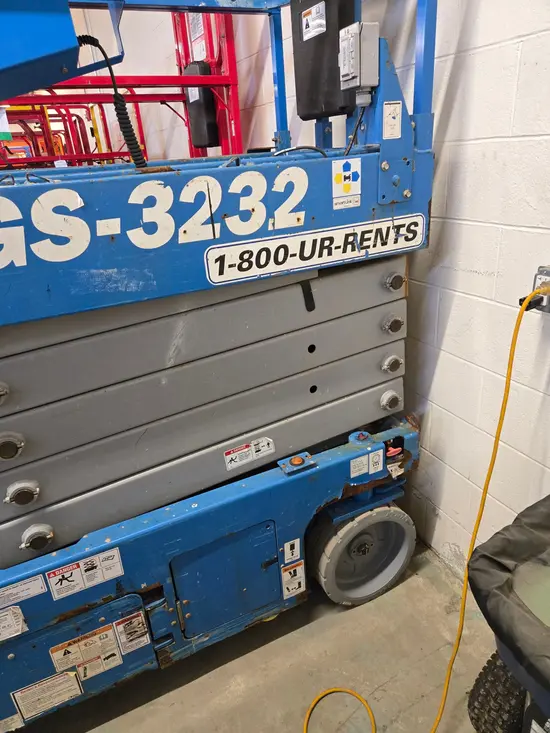 2017 Genie GS-3232 Scissor Lift